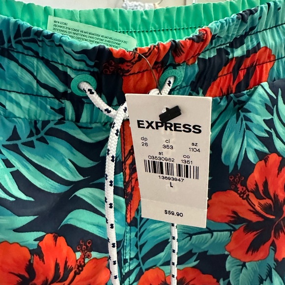 NEW Men’s swim trunks - Picture 3 of 3